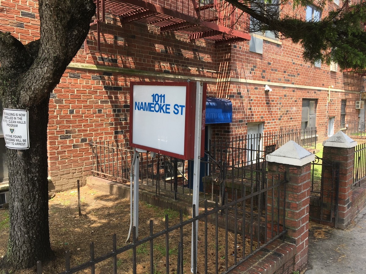 1011 Nameoke St, Far Rockaway, NY 11691