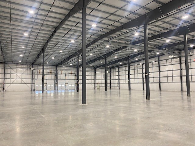 29 Gilmore Dr, Sutton, MA for sale Interior Photo- Image 1 of 1