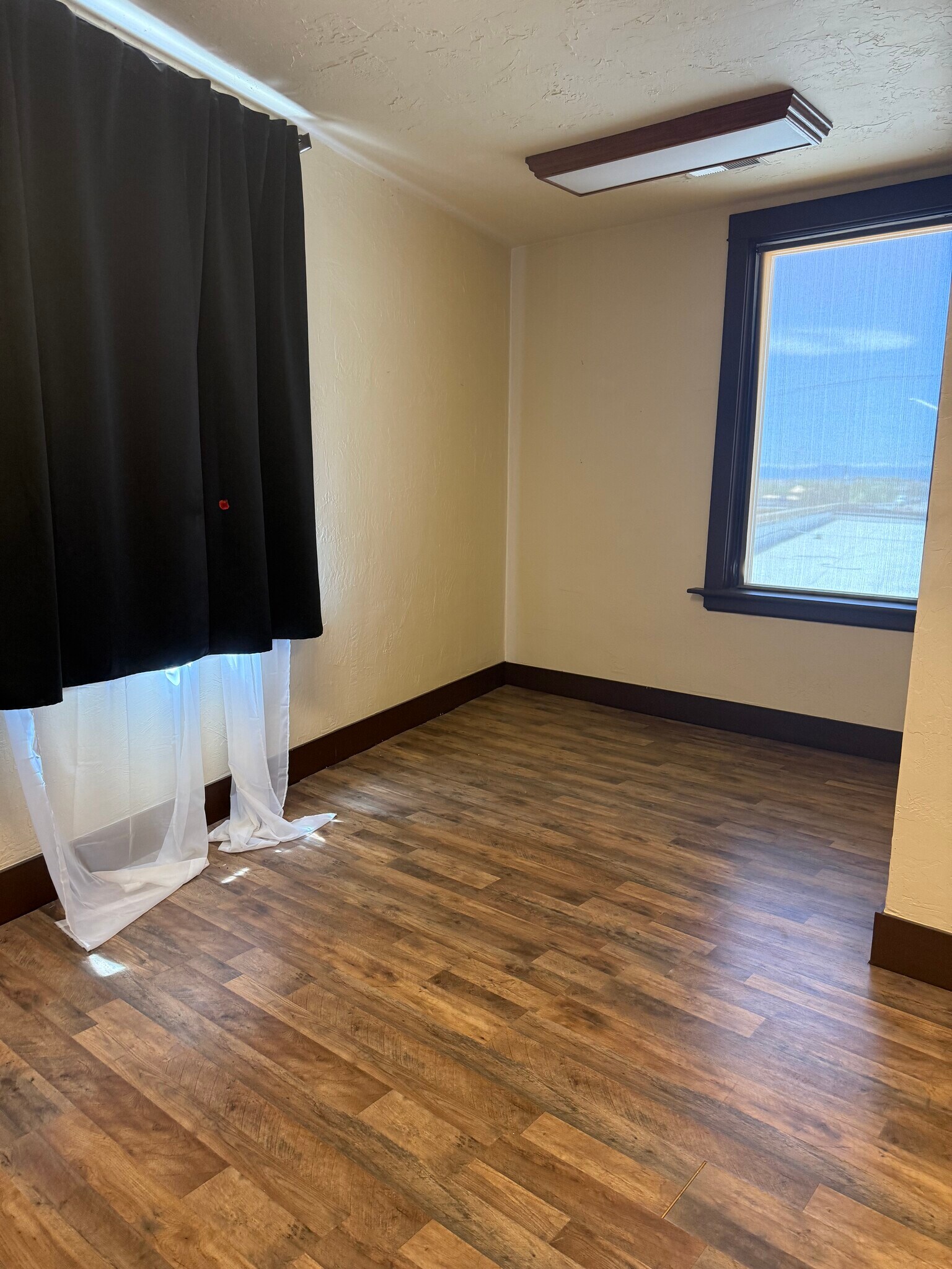 5 N Main St, Brighton, CO for lease Interior Photo- Image 1 of 3