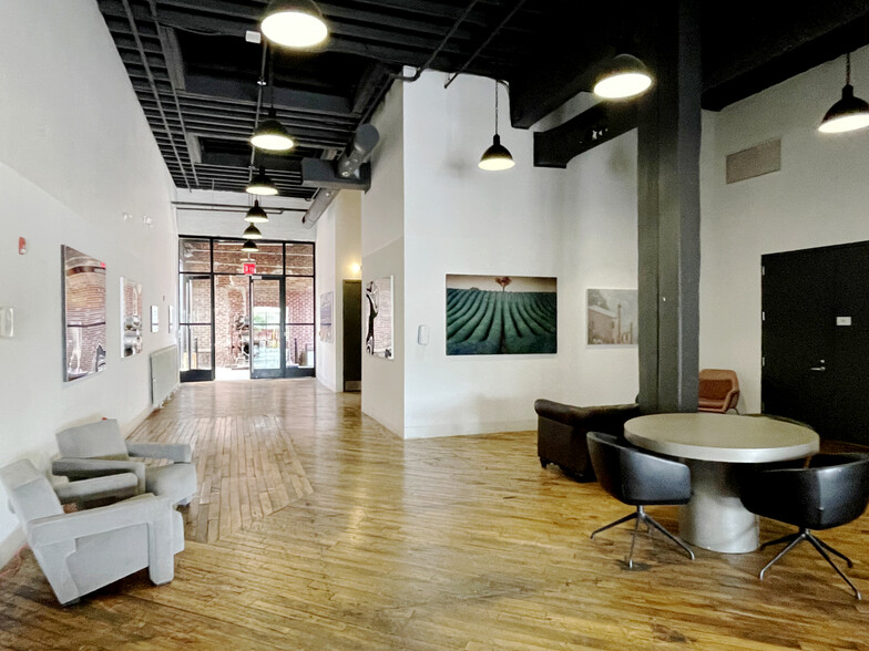 1519 Decatur St, Ridgewood, NY for lease - Lobby - Image 1 of 9