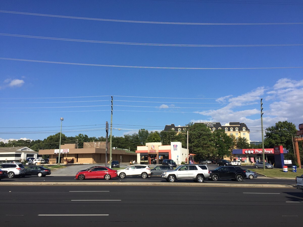 26472653 Cobb Pky, Atlanta, GA 30339 Cobb Parkway Windy Ridge