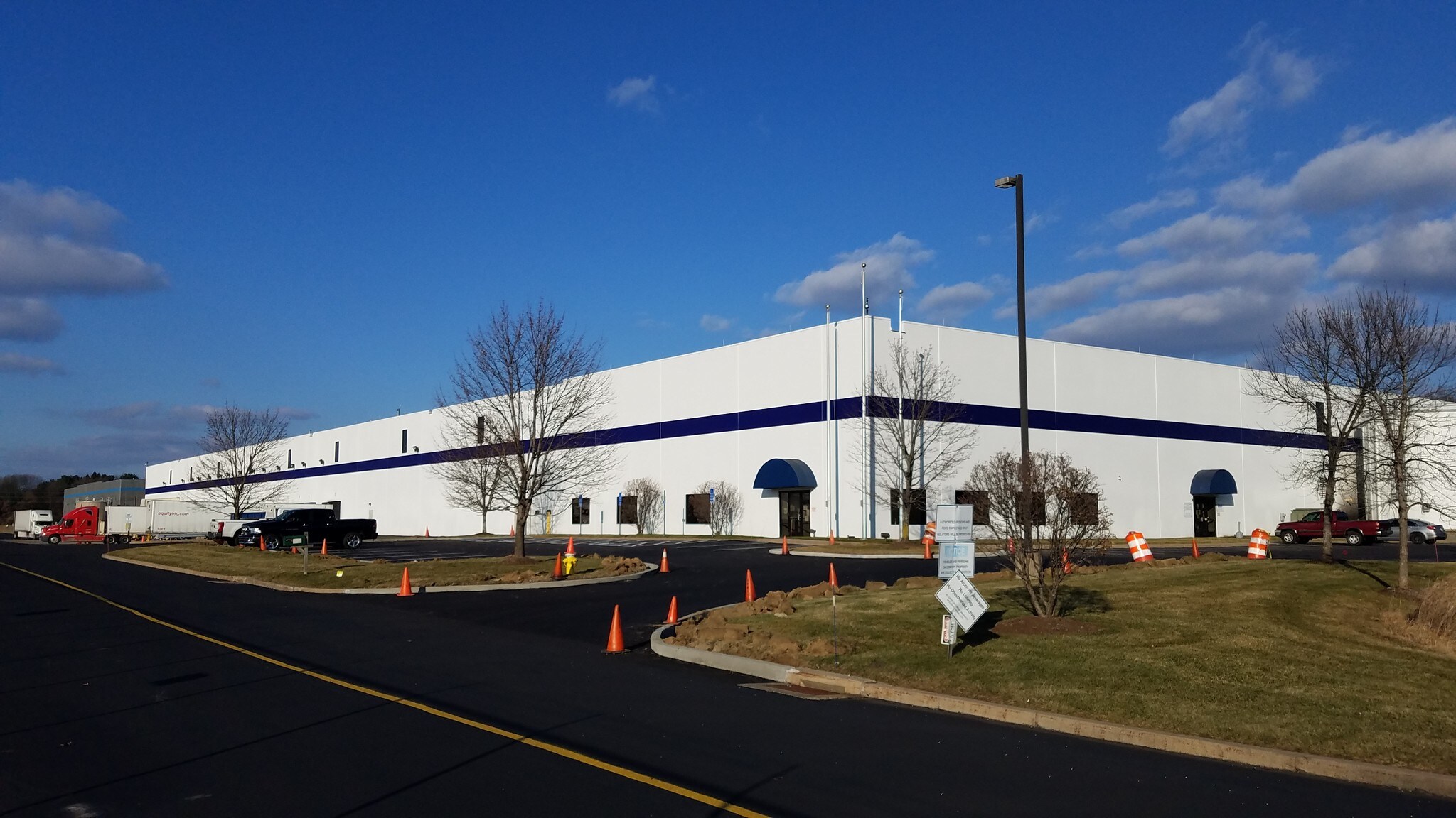 110 Old County Cir, Windsor Locks, CT for sale Building Photo- Image 1 of 1