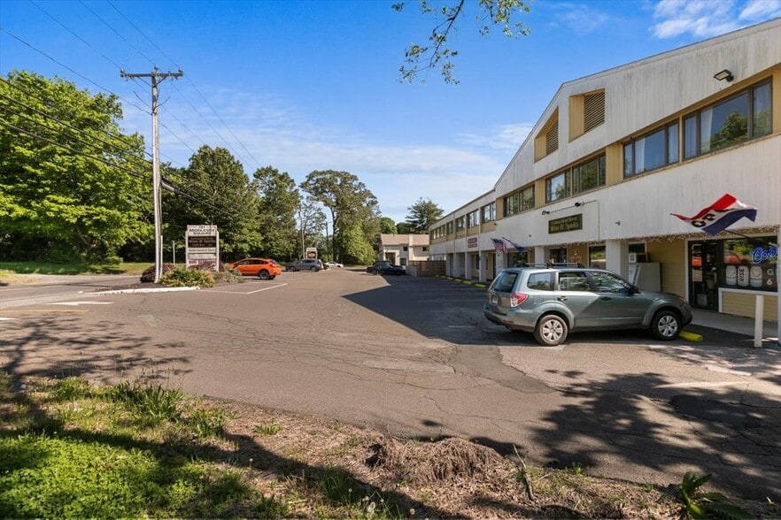 189-191 Middlesex Ave, Chester, CT for sale - Building Photo - Image 3 of 4