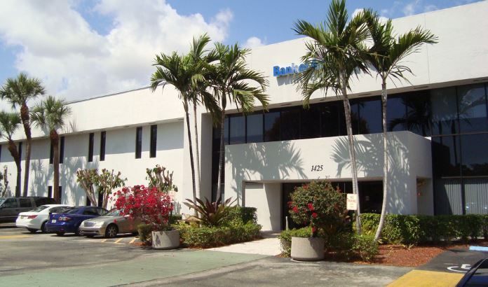 1425 W Cypress Creek Rd Fort Lauderdale - 1425 W Cypress Creek Rd Fort Lauderdale FL Primary Photo 1 LargeHighDefinition