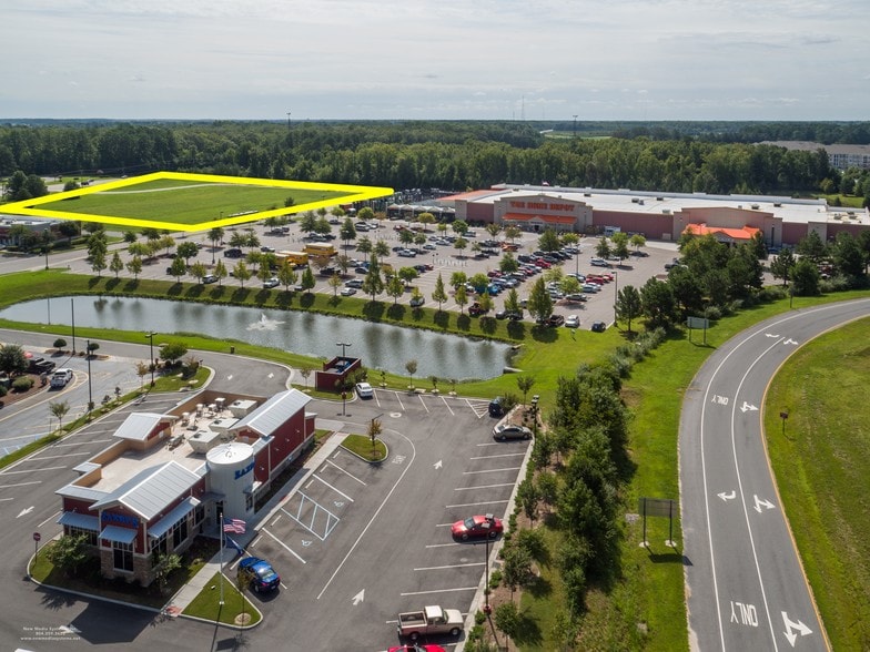 Hillcrest Pky, Chesapeake, VA for sale - Primary Photo - Image 1 of 1