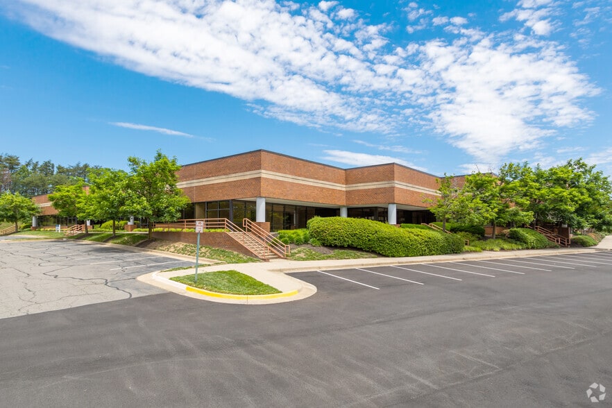 8540 Cinder Bed Rd, Lorton, VA 22079 - Gateway 95 Business Park | LoopNet