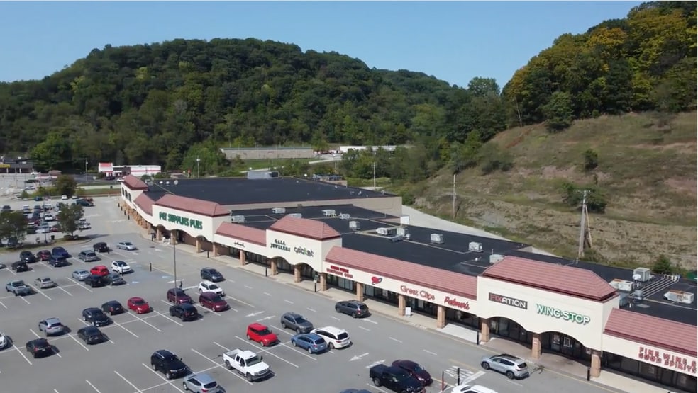 2001-203 Lincoln Way, McKeesport, PA for lease - Building Photo - Image 2 of 6