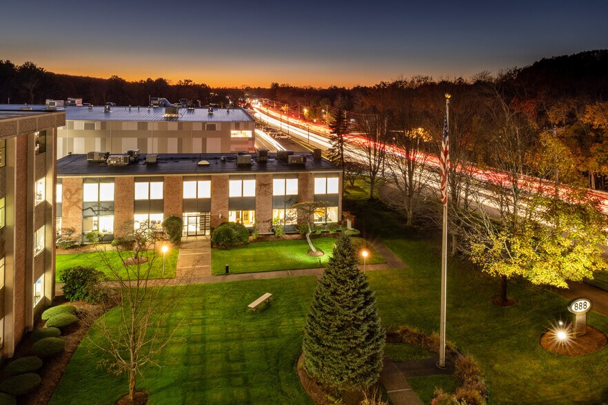 888 Worcester St, Wellesley, MA 02482 Wayne Office Park