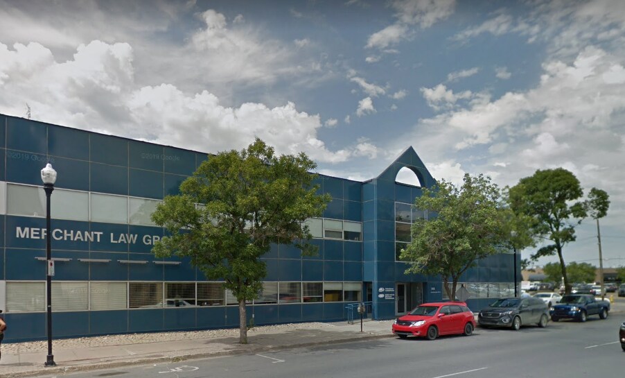 2401 Saskatchewan Dr, Regina, SK for lease - Building Photo - Image 1 of 2