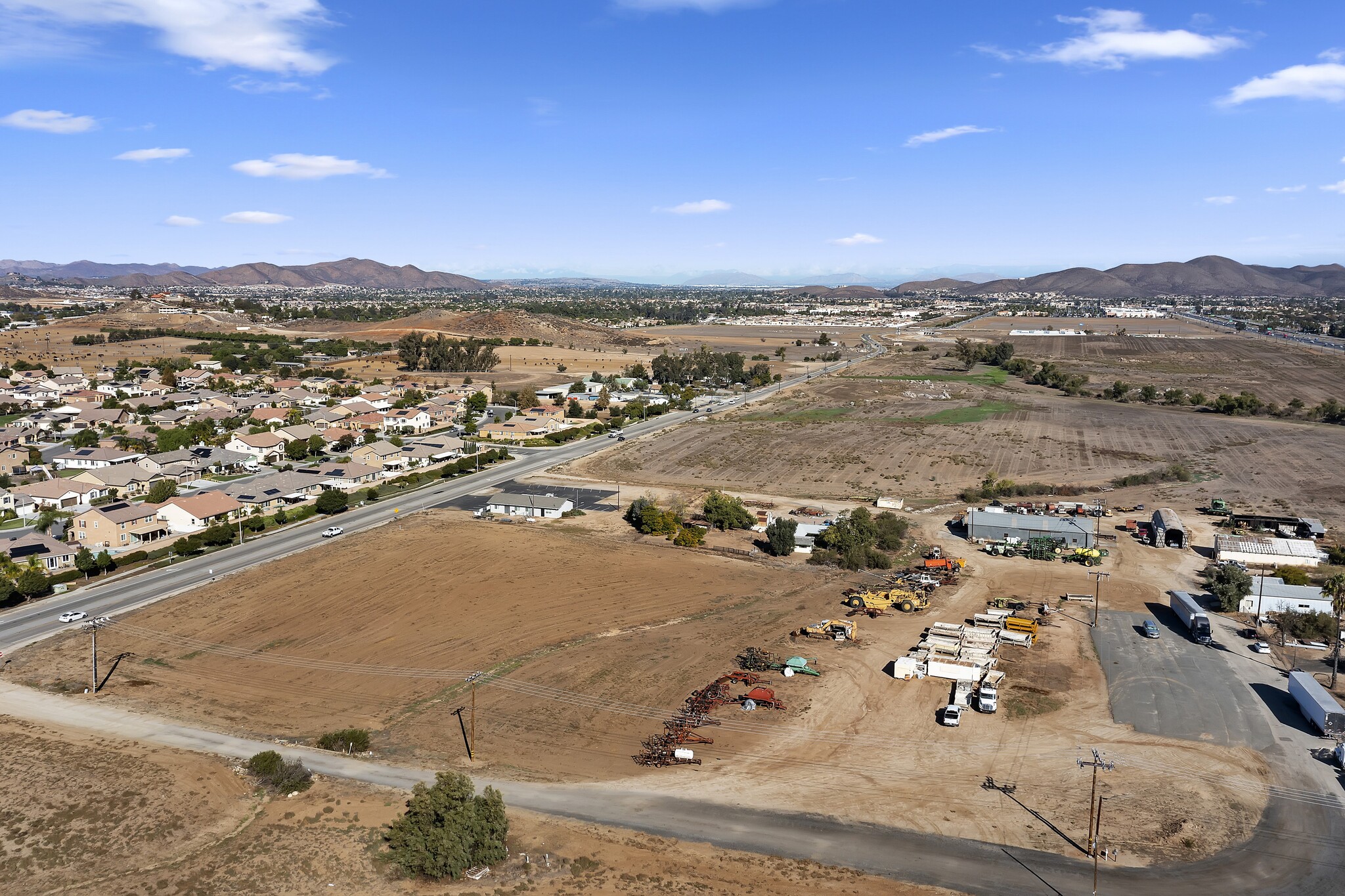 27860 Garbani Rd, Menifee, CA 92584 Commerical Lot 8.61 Acres
