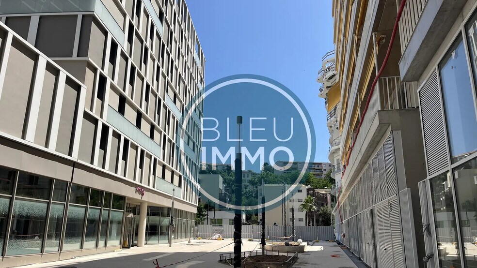 Retail in Nice for lease - Building Photo - Image 3 of 7