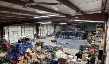 8 Prosper Ct, Lake In The Hills, IL for lease Interior Photo- Image 2 of 2