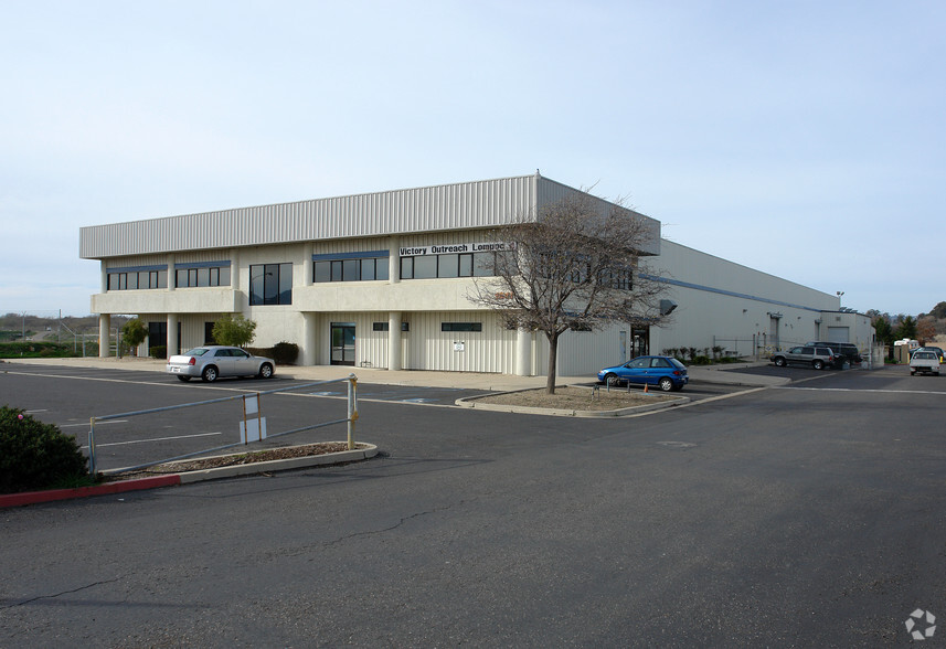 1641 W Central Ave, Lompoc, CA for sale - Primary Photo - Image 1 of 1