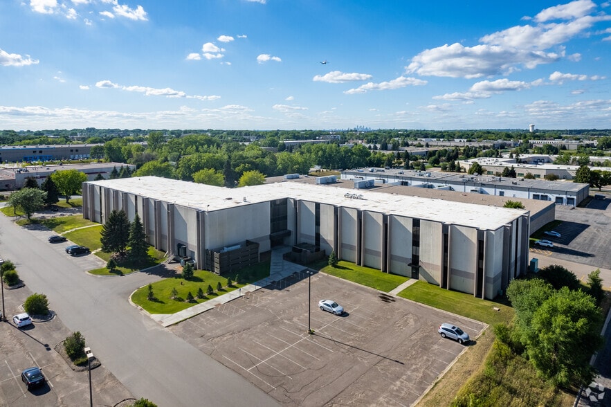 3140 Neil Armstrong Blvd, Eagan, MN for lease - Building Photo - Image 1 of 6