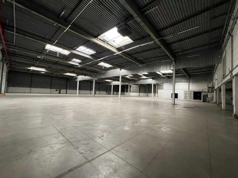 10 Rue De La Ferme Saint-Ladre, Saint-Witz for lease - Building Photo - Image 1 of 10