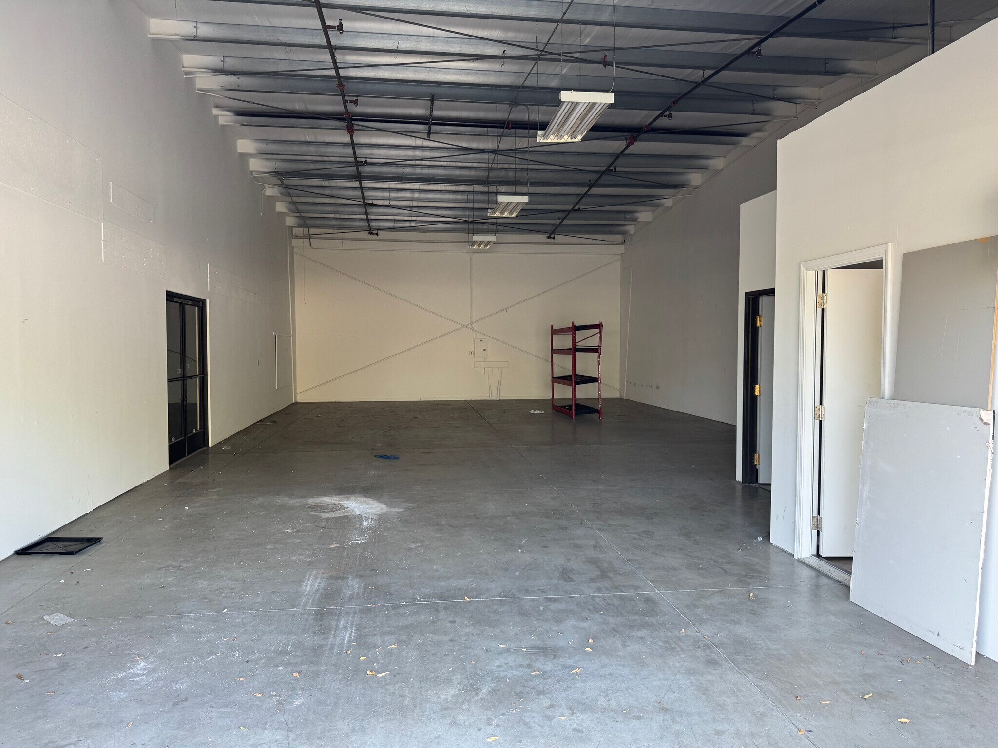 1920 Foundry Ct, Ceres, CA for lease Interior Photo- Image 1 of 3