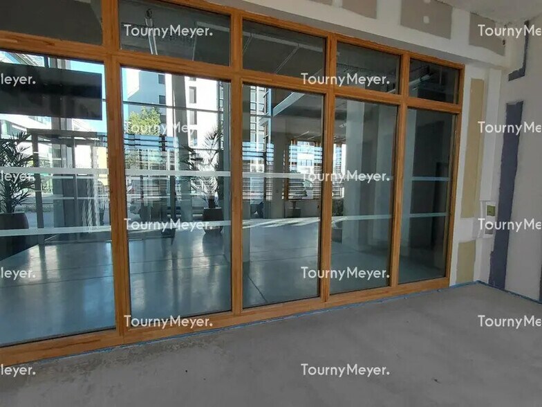 Office in Rennes for lease - Building Photo - Image 2 of 11