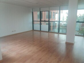Office in Alcalá de Henares, Madrid for lease Interior Photo- Image 2 of 7