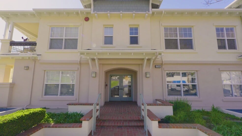 1256 E Main St, Ventura, CA for sale - Commercial Listing Video - Image 2 of 59