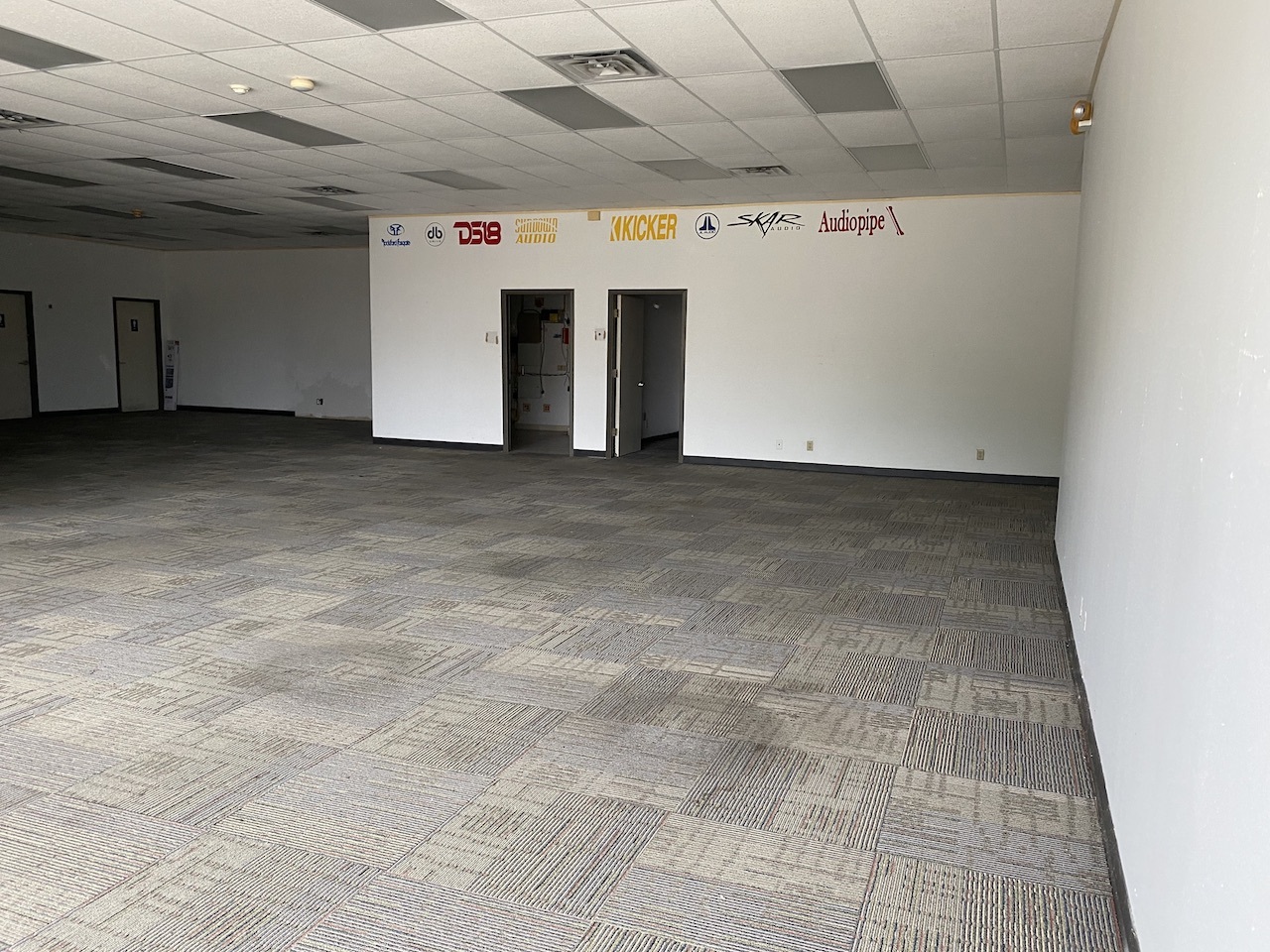 3936-3974 Eastex Fwy, Beaumont, TX for lease Interior Photo- Image 1 of 16