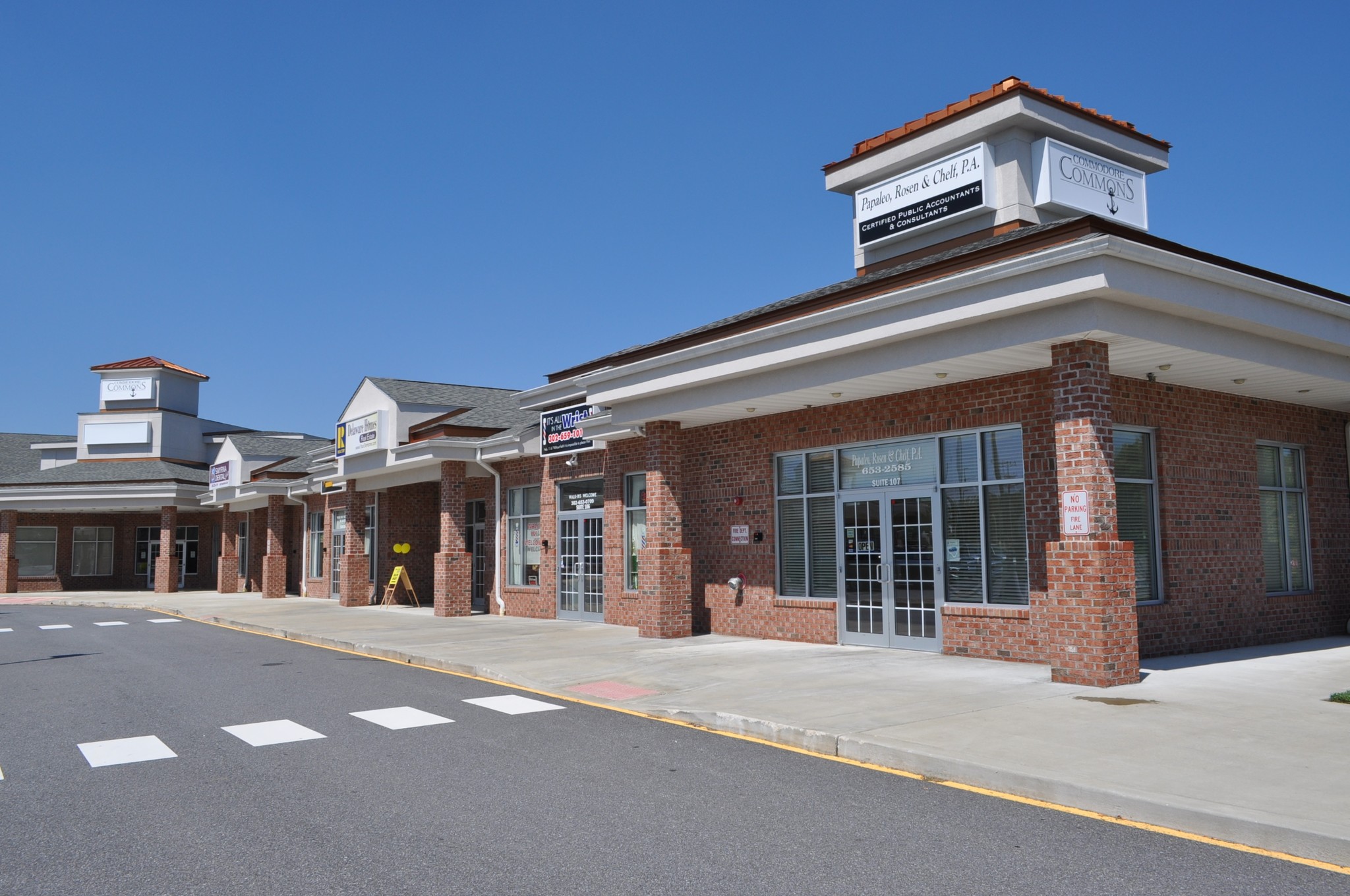 200-220 S Dupont Blvd, Smyrna, DE for lease Building Photo- Image 1 of 5