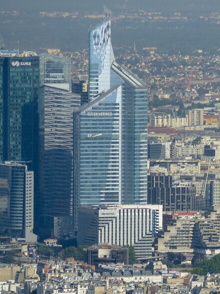 1-2 Place Des Saisons, Courbevoie for lease - Building Photo - Image 2 of 6