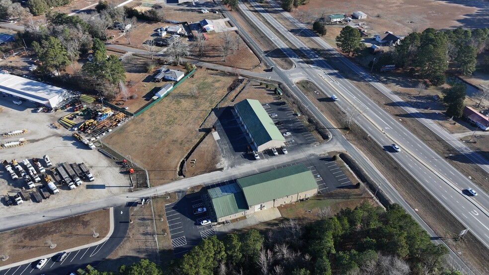 4758 US Highway 301 S, Hope Mills, NC for lease - Building Photo - Image 3 of 12