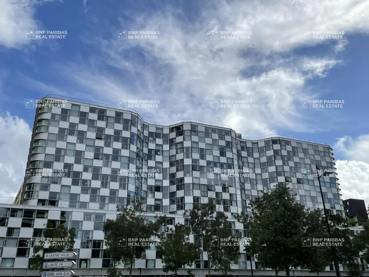 5 Mail Pablo Picasso, Nantes for lease Building Photo- Image 1 of 14