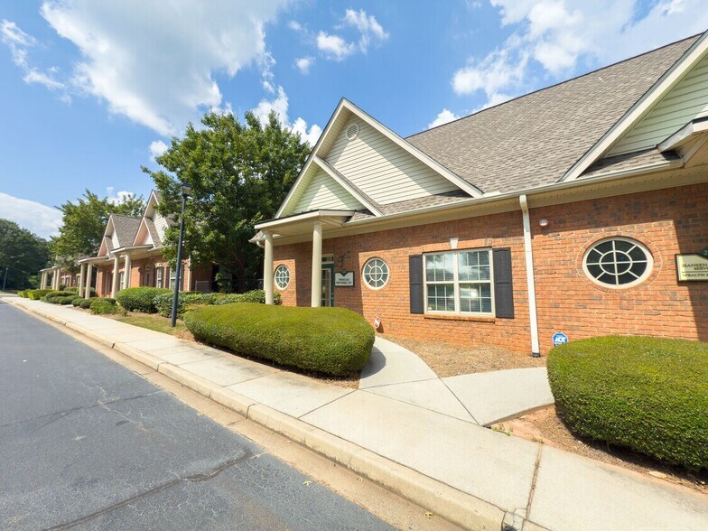 4485 Tench Rd, Suwanee, GA for lease - Building Photo - Image 3 of 11