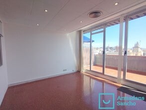 Office in Barcelona, Barcelona for lease Interior Photo- Image 2 of 22
