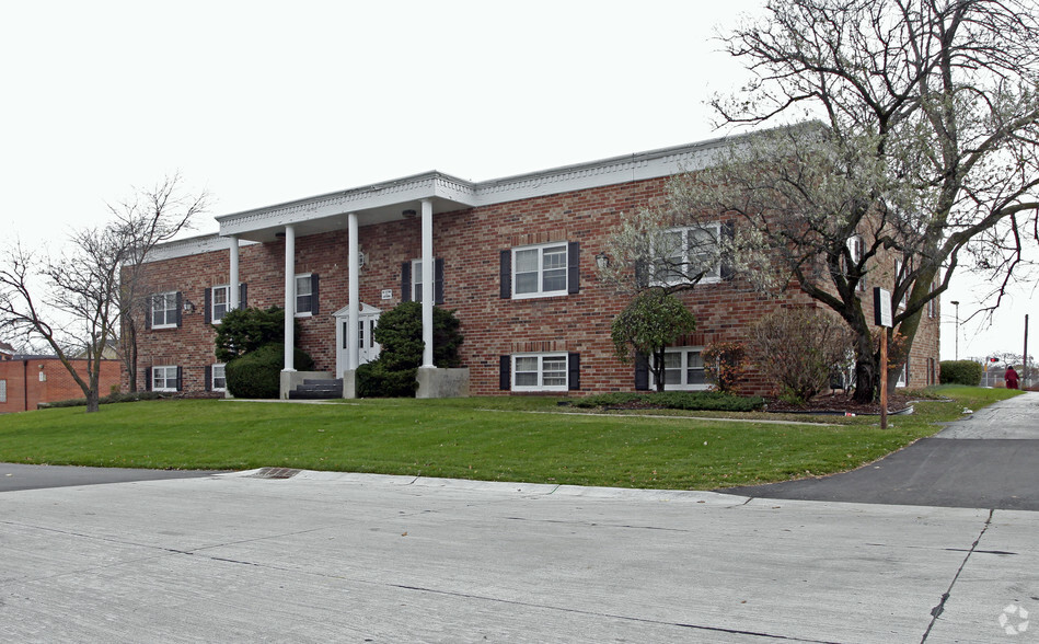 3801 Monarch Dr, Racine, WI for lease - Primary Photo - Image 1 of 6