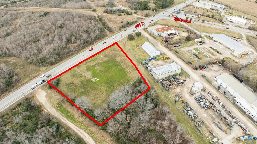 17827 HIGHWAY 35, Pearland, TX for sale - Building Photo - Image 3 of 16
