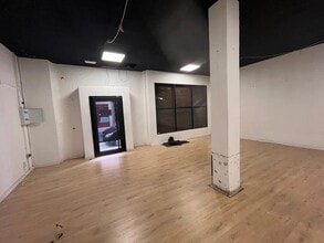 Retail in Talavera de la Reina, Toledo for lease Interior Photo- Image 2 of 2