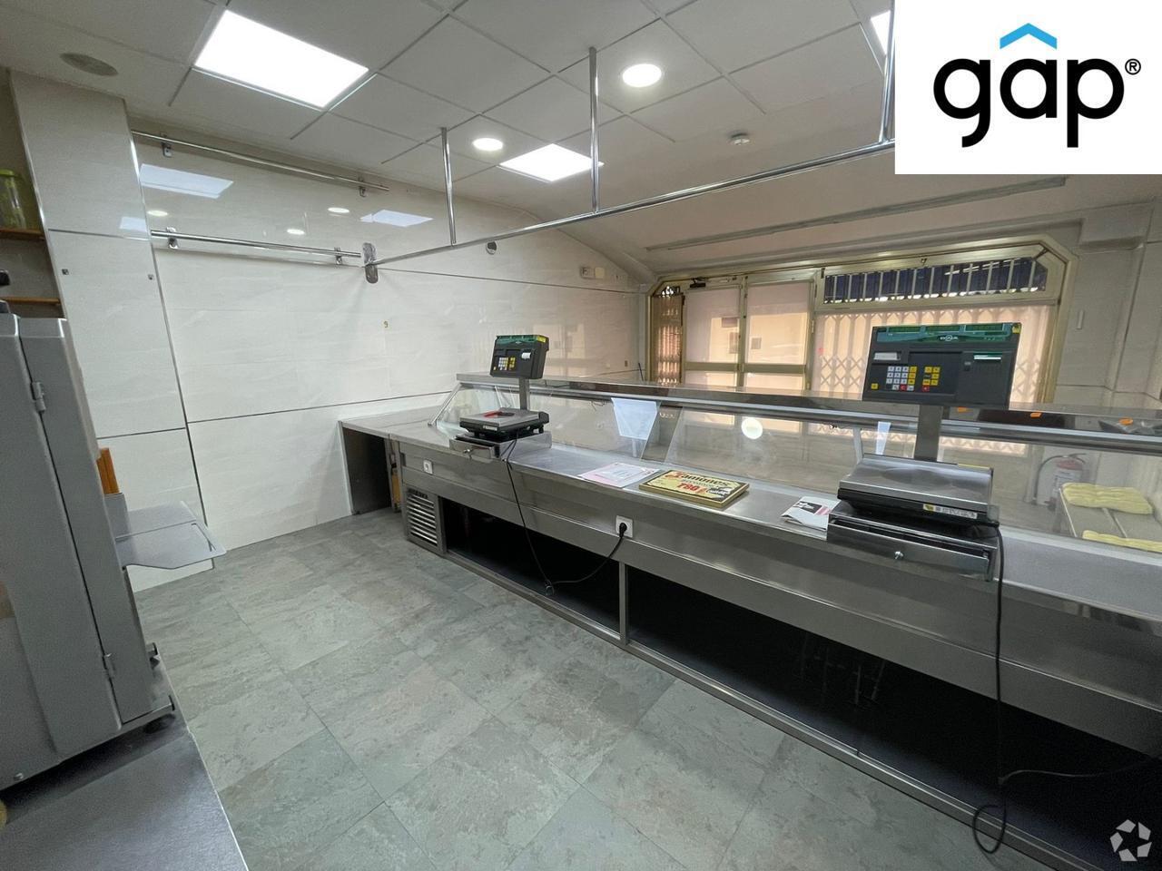 Retail in Cuenca, Cuenca for lease Interior Photo- Image 1 of 5