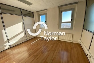 Office in Montpellier for sale Interior Photo- Image 2 of 5