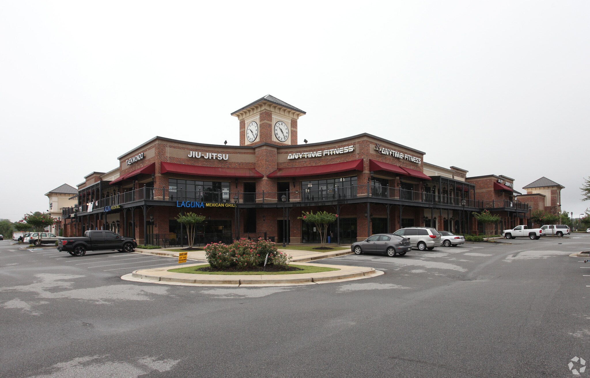 55 Freedom Pky, Hoschton, GA for sale Primary Photo- Image 1 of 1