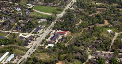 313 E Edgewood Dr, Friendswood, TX - AERIAL map view - Image1