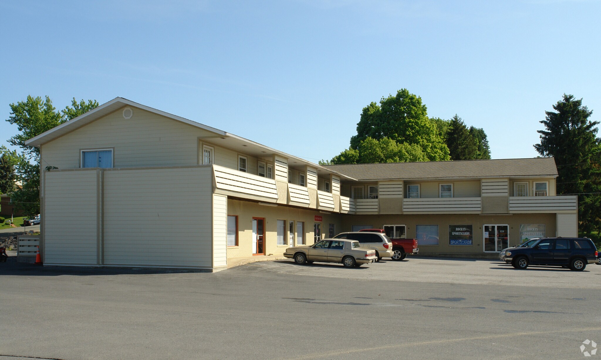 632-634 Charles St, Staunton, VA for sale Primary Photo- Image 1 of 1