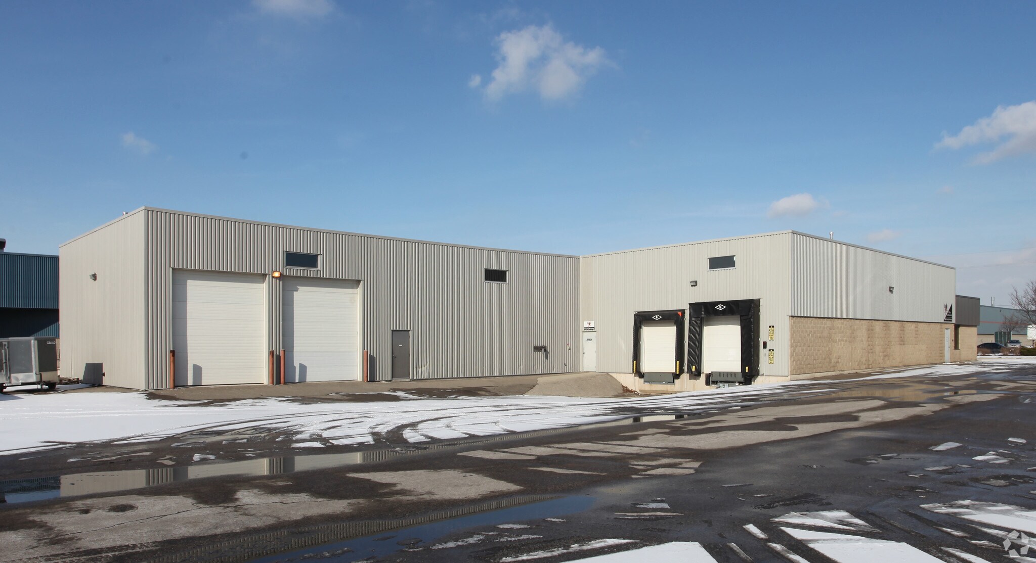 26 Regan Rd, Brampton, ON for sale Primary Photo- Image 1 of 1