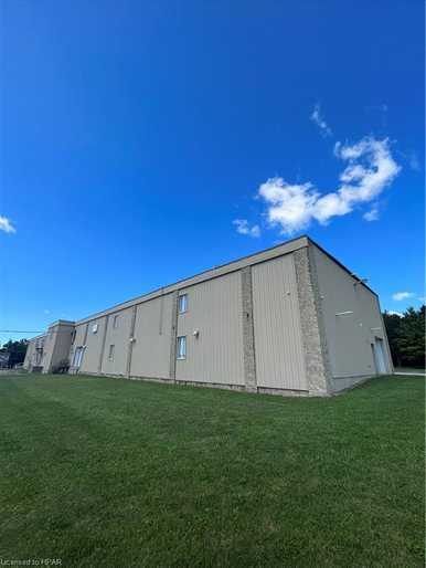 135 Irwin St, Clinton, ON for sale Primary Photo- Image 1 of 1