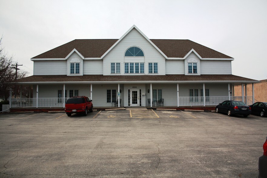 2920 S Webster Ave, Green Bay, WI for sale - Building Photo - Image 1 of 1