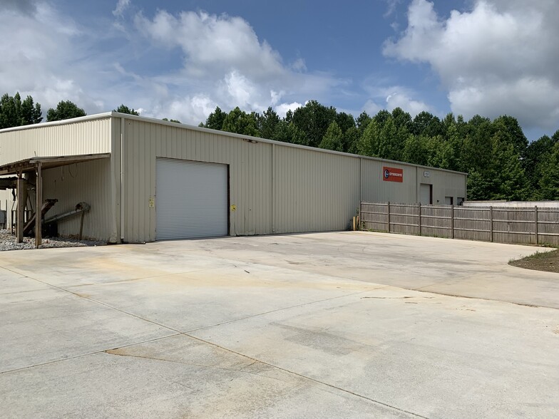 205 Industrial Ct, Carrollton, GA for lease - Primary Photo - Image 1 of 9