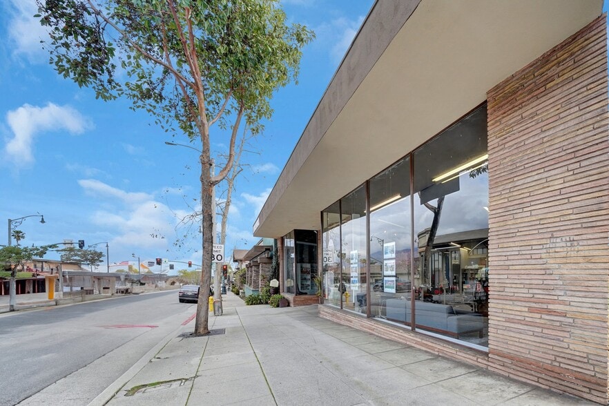930 Foothill Blvd, La Cañada Flintridge, CA for lease - Building Photo - Image 2 of 10