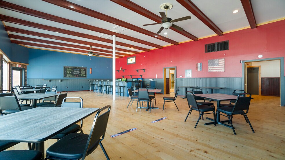 118 Main St, Leaf River, IL 61047 Retail for Sale