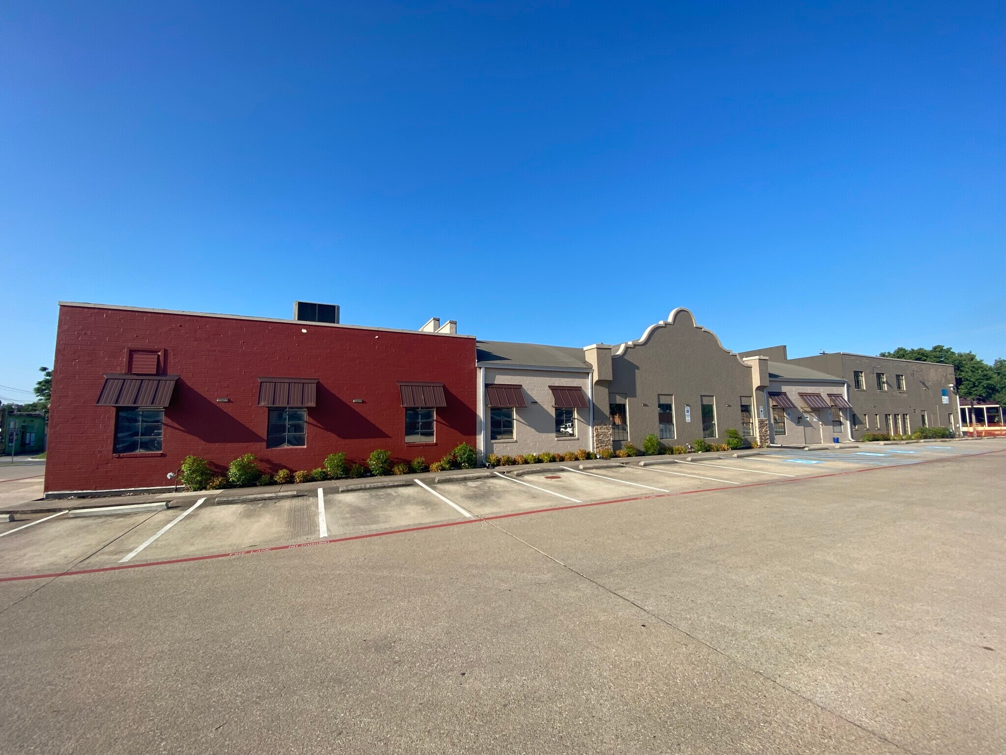 419 S Elm St, Denton, TX 76201 Office/Retail for Lease