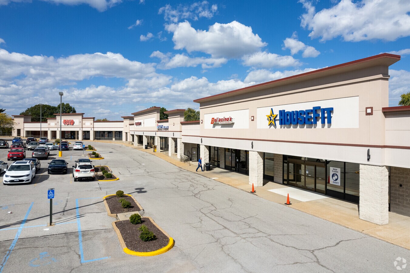 38053865 Lemay Ferry Rd, Lemay, MO 63125