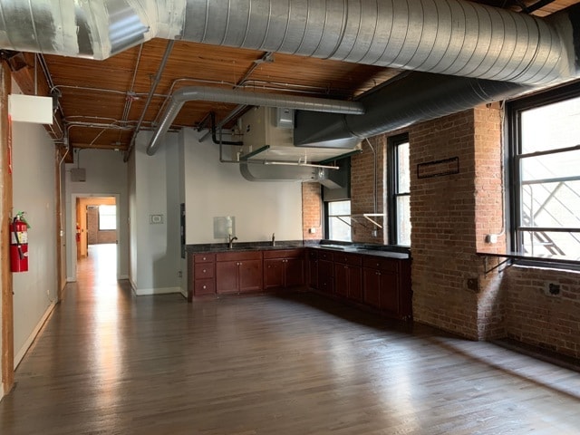 344 N Ogden Ave, Chicago, IL for lease - Building Photo - Image 2 of 22