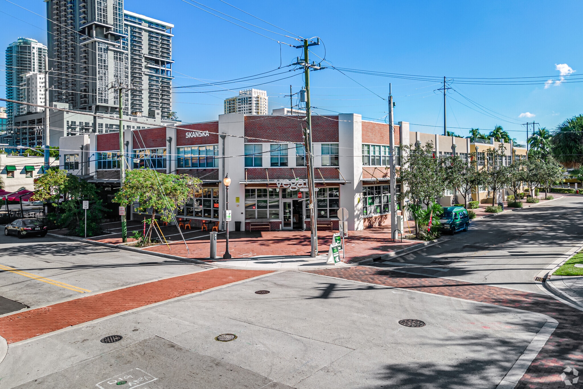 330 SW 2nd St, Fort Lauderdale, FL for lease Primary Photo- Image 1 of 12