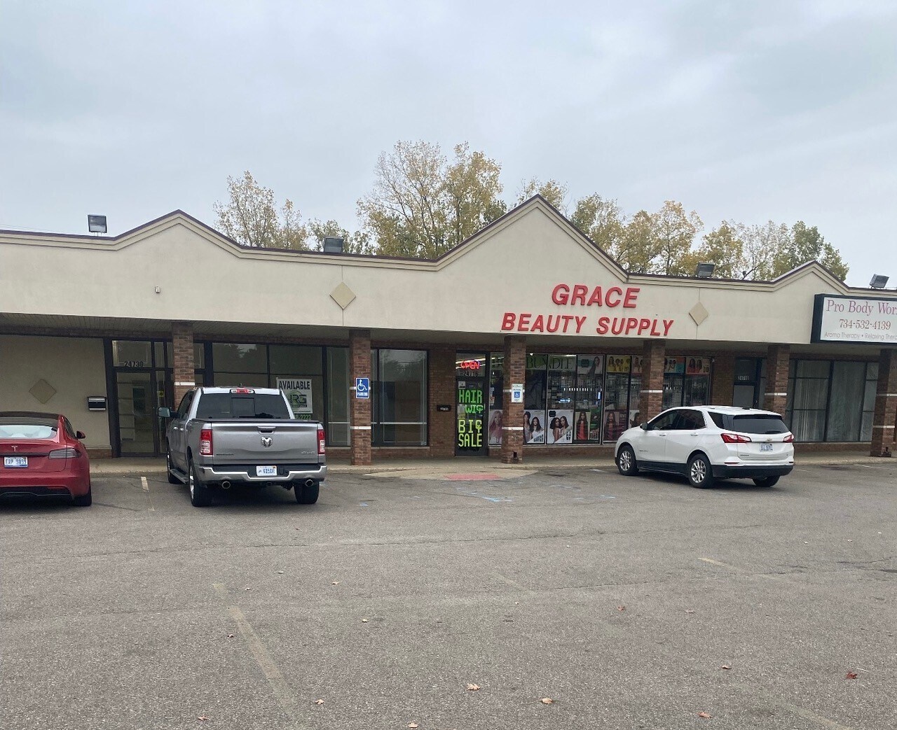 2471024730 Eureka Rd, Taylor, MI 48180 Eureka Plaza