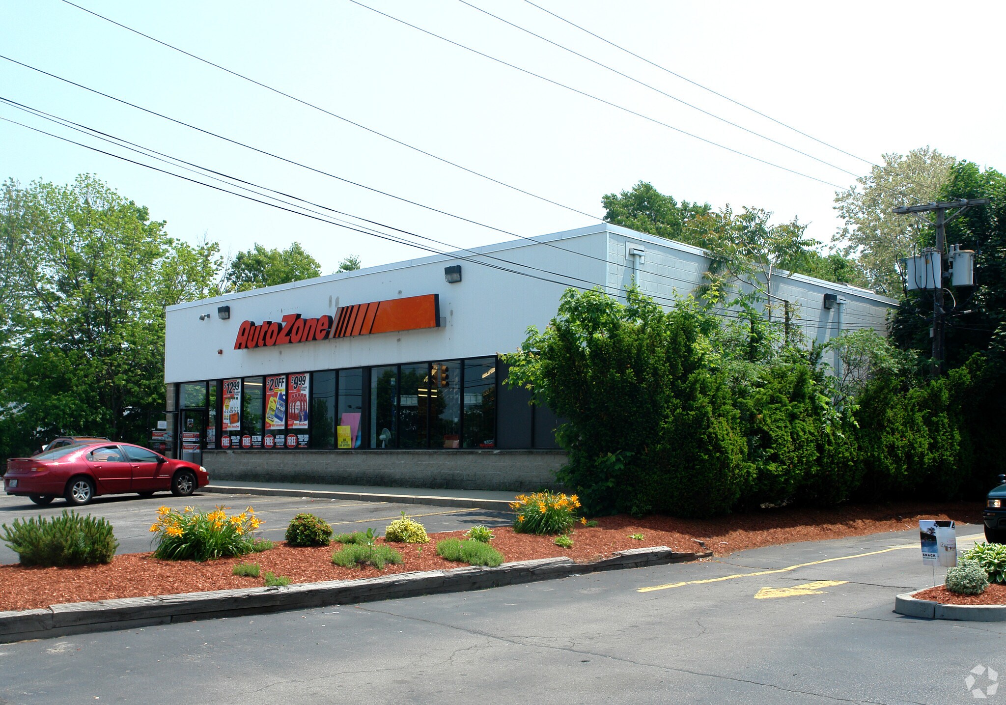 1453 Diamond Hill Rd, Woonsocket, RI for sale Primary Photo- Image 1 of 1